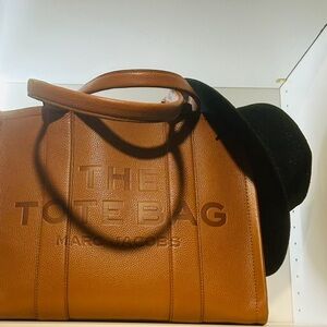 Marc Jacobs camel tote